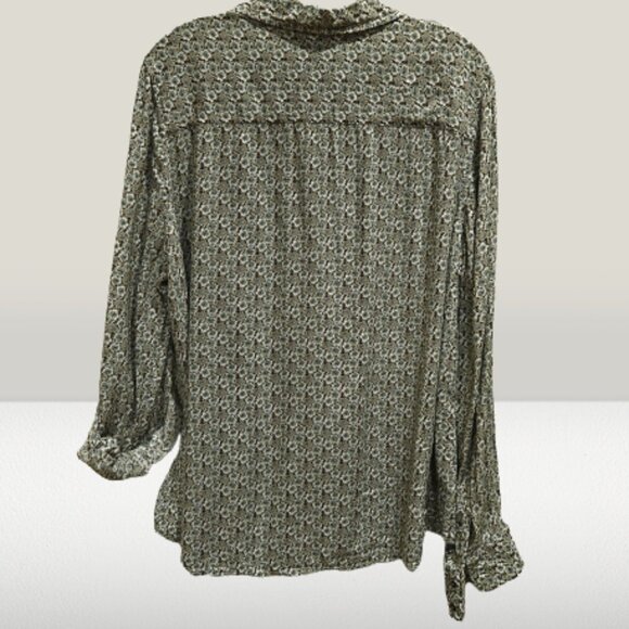 White Stag Button Up Top - Picture 2 of 9